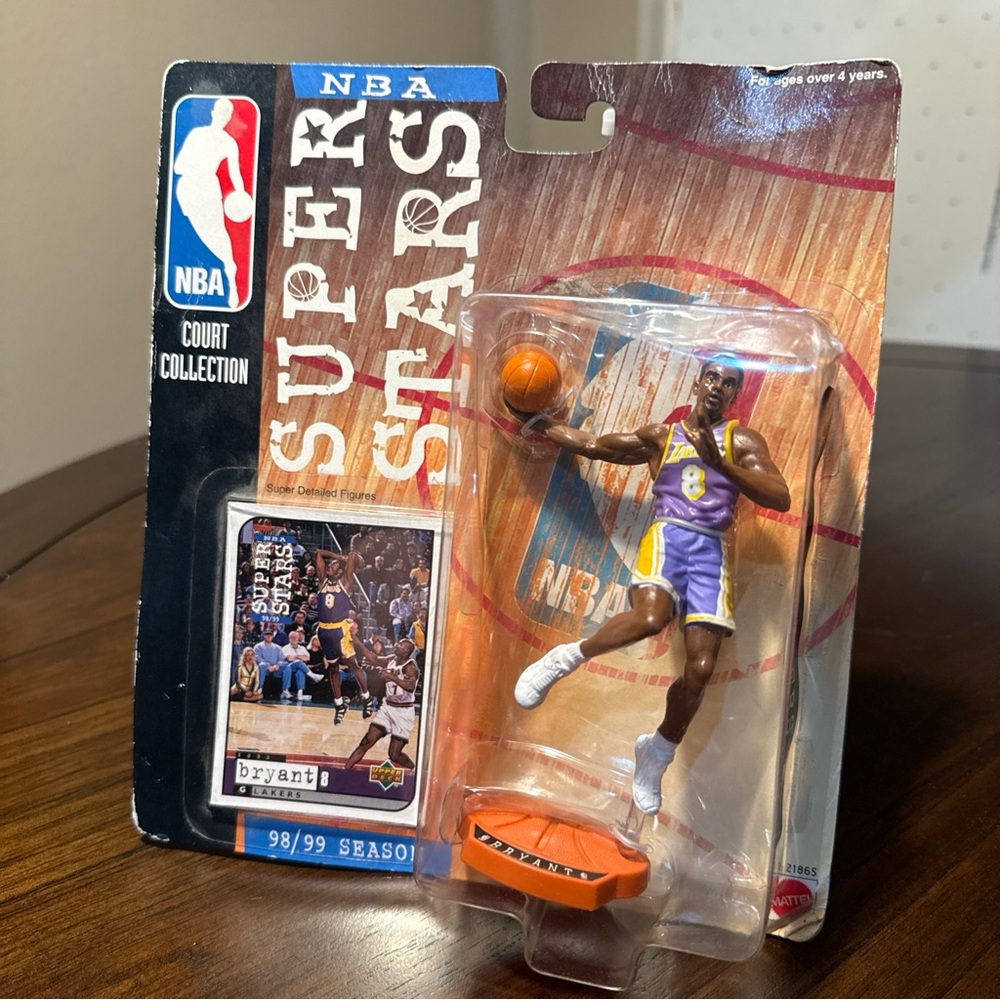 Kobe Bryant Mattel 1998-99 NBA Basketball Superstars Los Angeles Lakers Figure